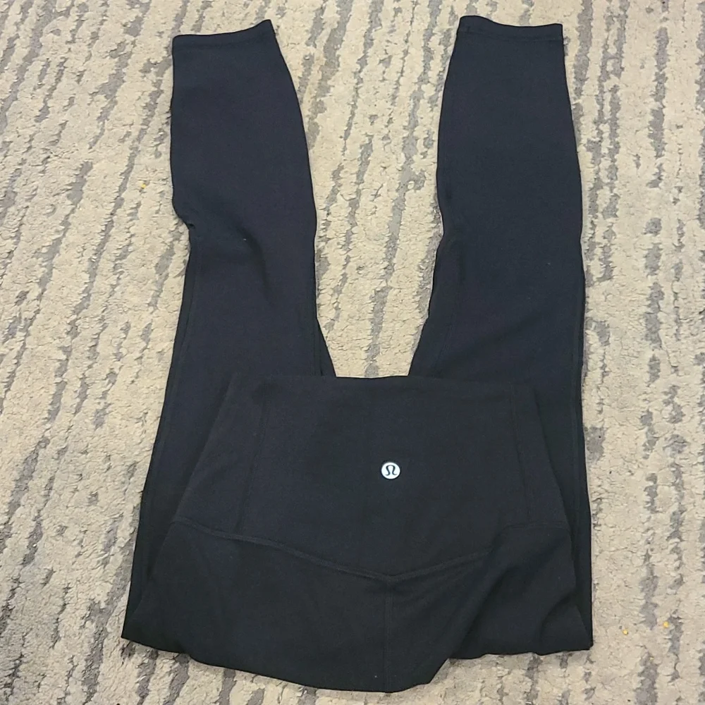 Lululemon Unlimit High-Rise Tight 25" *Keyhole Black - Picture 8 of 10